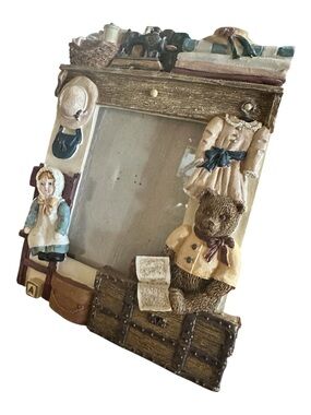 Childhood Treasures Teddy Bear Photo Frame - Cream and Brown